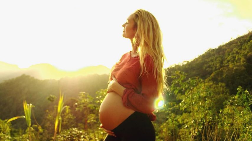 Candice Swanepoel mit Babybauch