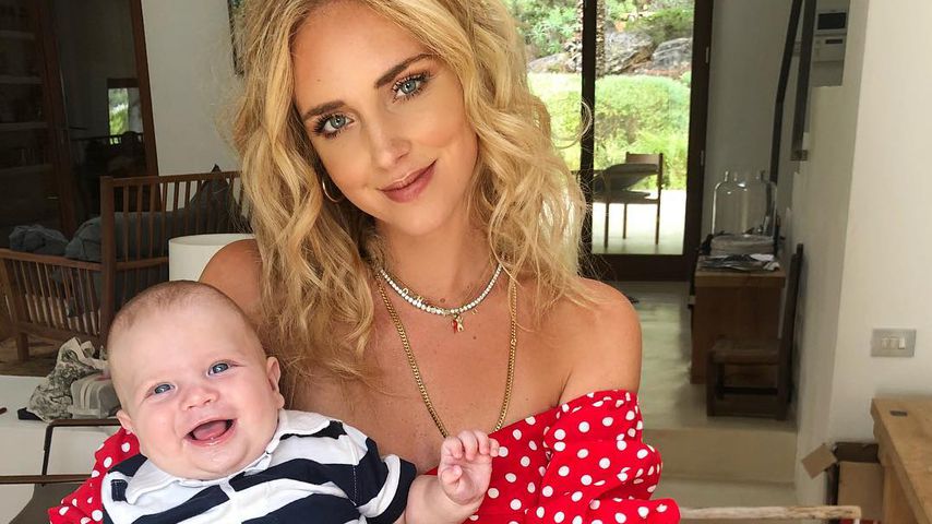 Zuckersüße Knuddel-Session bei Chiara Ferragni & Sohn Leone