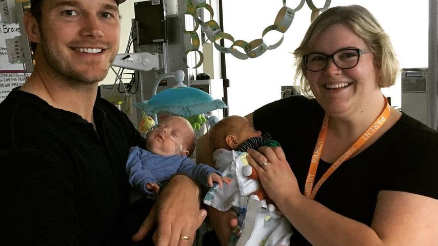 Chris Pratt auf der Intensivstation für Neugeborene im Seattle Kinderkrankenhaus