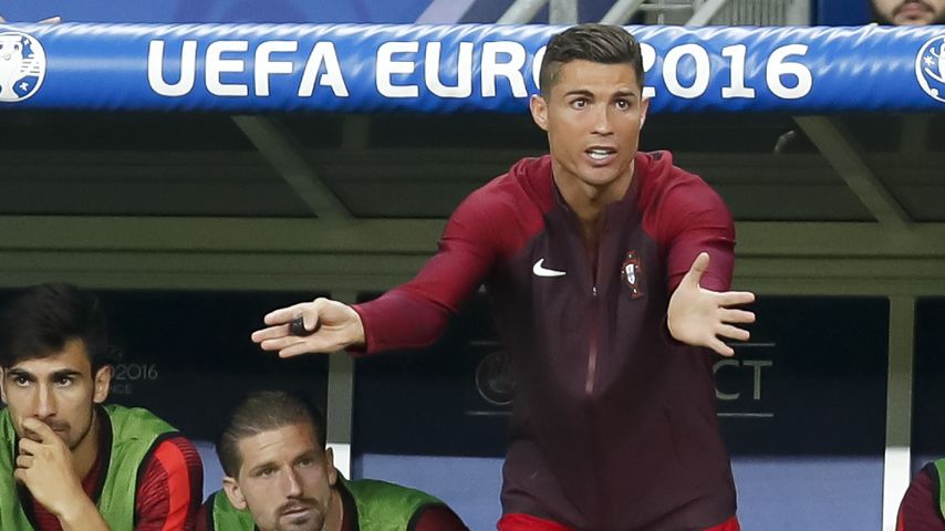 Cristiano Ronaldo nach seinem Verletzungs-Aus beim EM-Finale Portugal vs. Frankreich