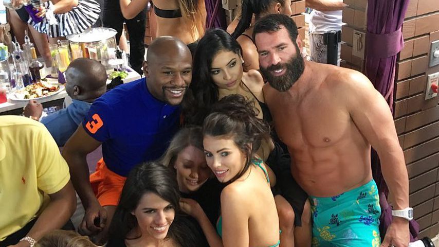 Dan Bilzerian mit seiner Party-Crowd