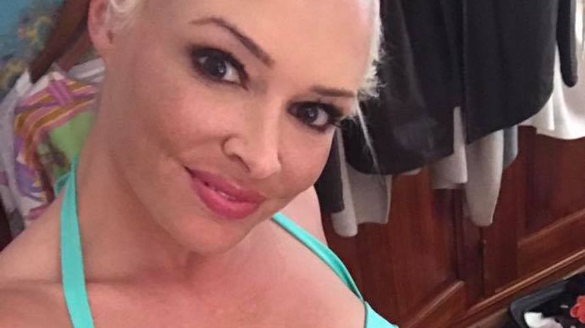 Total stolz! Die Katze flasht Fans mit ultraflachem Bauch