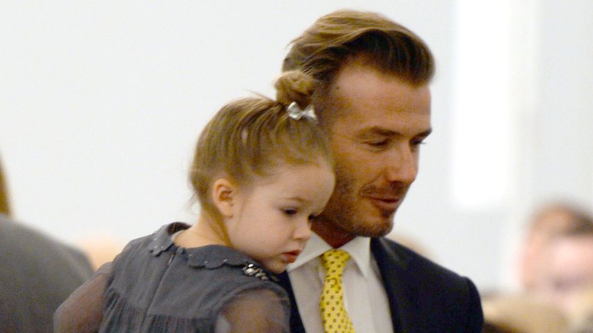 David Beckham (r.) mit seiner Tochter Harper bei der Fashion Week in New York