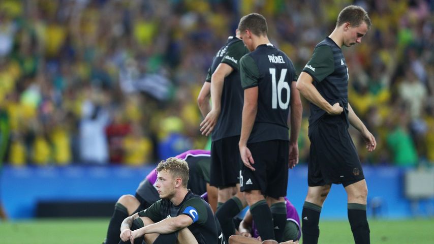 Die DFB-Fußballer nach dem Elfmeterschießen gegen Brasilien bei Olympia 2016