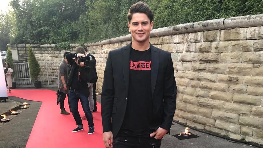 Dominik Bruntner auf dem roten Teppich