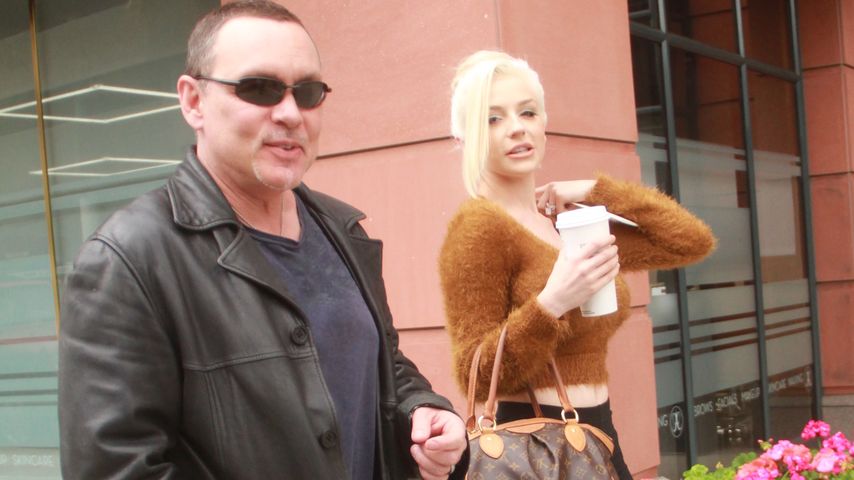 Doug Hutchison und Courtney Stodden beim Shopping in Hollywood