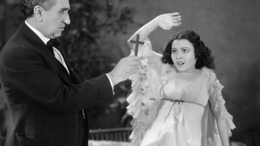 Eduardo Arozamena und Lupita Tovar in Dracula
