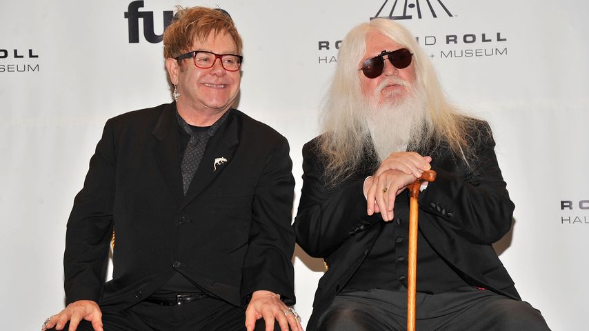 Elton John und Leon Russel bei der 26. jährlichen Rock And Roll Hall Of Fame Zeremonie in L.A.