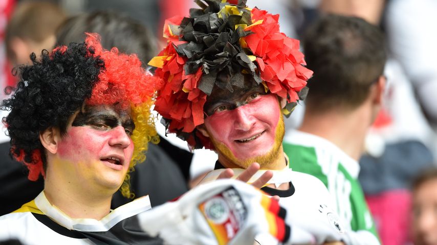 Fans im "Stade Pierre Mauroy" beim Spiel Deutschland vs. Ukraine bei der EM 2016