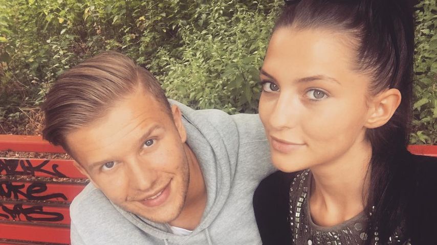 Fata Hasanović mit ihrem Verlobten Dino Zukic