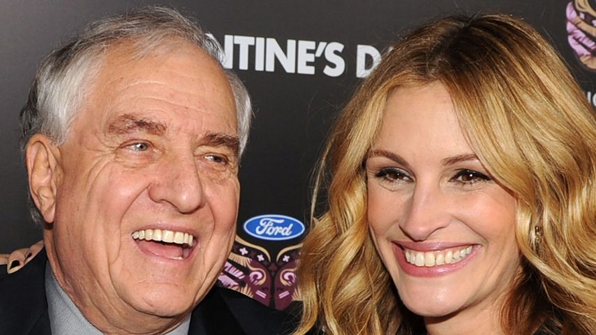 Garry Marshall und Julia Roberts bei der Premiere von "Valentine's Day" im Jahr 2010