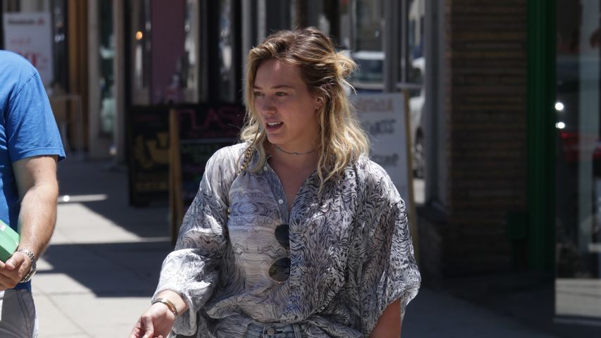 Hilary Duff, Sängerin