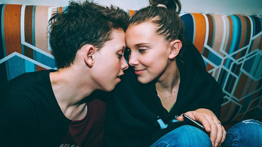 Mega-Turtelei: "Stranger Things"-Millie & Jacob so verknallt