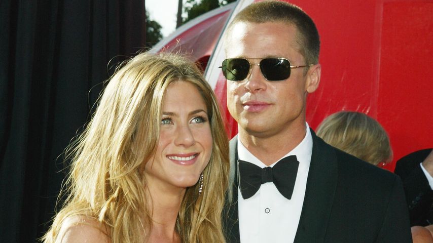 Jennifer Aniston und Brad Pitt bei den Emmys 2004