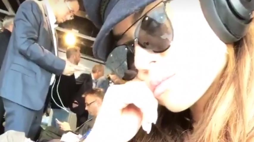 Jessica Paszka am Flughafen