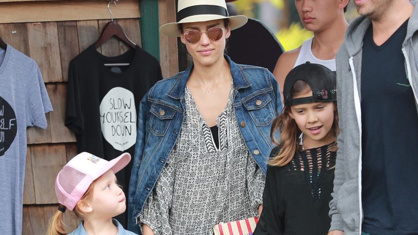 Jessica Alba, Cash Warren und die Töchter Honor und Haven