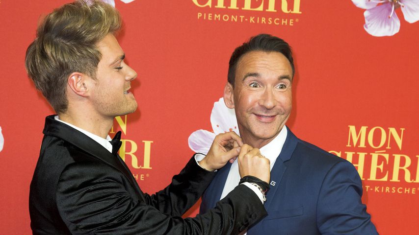 Jochen Bendel (rechts) und Matthias beim Mon Cherie Barbara Tag in München 2014