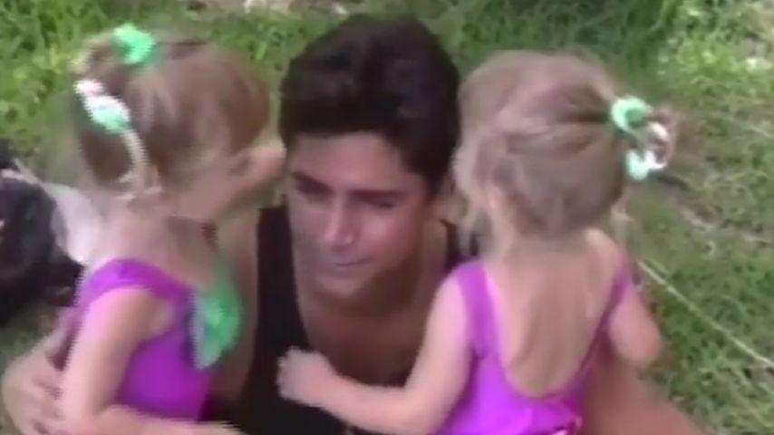 Ashley Olsen, Mary-Kate Olsen und John Stamos