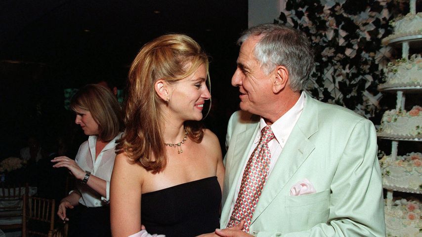 Julia Roberts und Garry Marshall im Jahr 1999