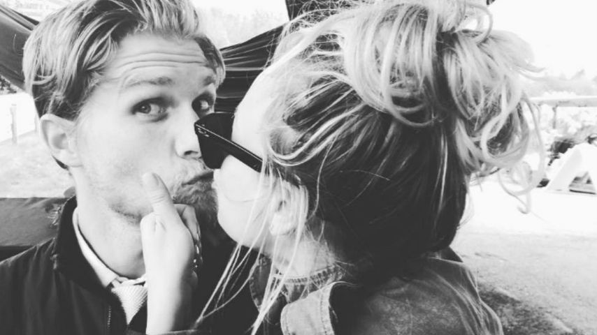 Karl Cook und Kaley Cuoco