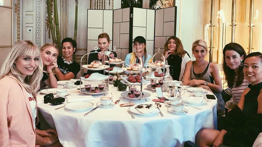 Karlie Kloss, Stefanie Giesinger und Caro Daur in Paris