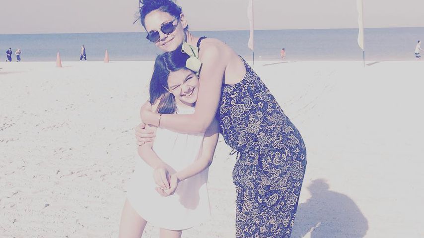 Football-Star? Katie Holmes teilt seltenes Video von Suri