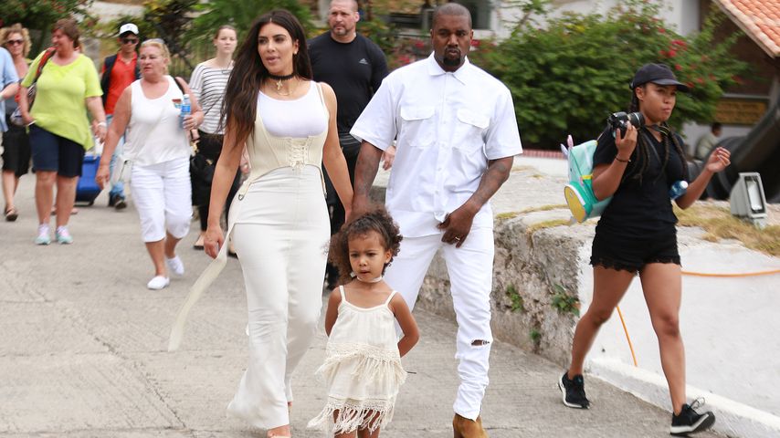 Kanye West, Kim Kardashian und North West in Kuba