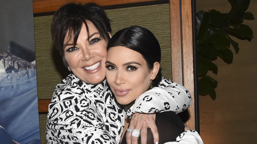 Kim Kardashian mit ihrer Mutter Kris Jenner