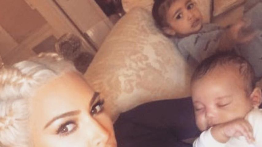 Kim Kardashian mit North und Saint Anfang 2016