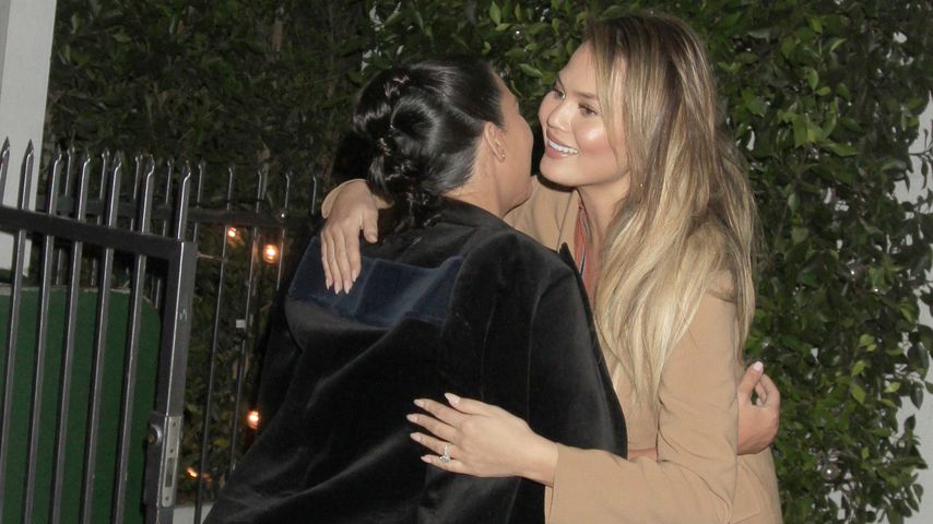 Kim Kardashian und Chrissy Teigen
