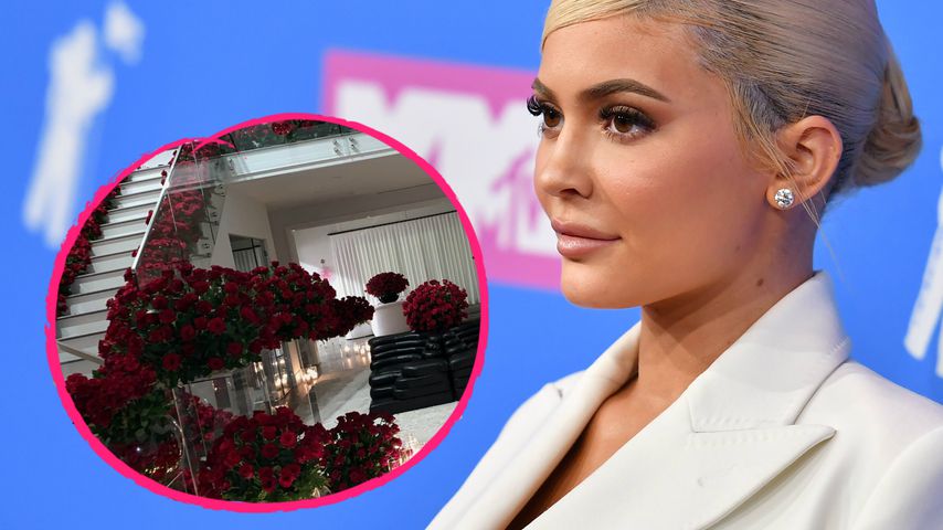 Verlobung mit Travis? Kylie präsentiert blumige Überraschung