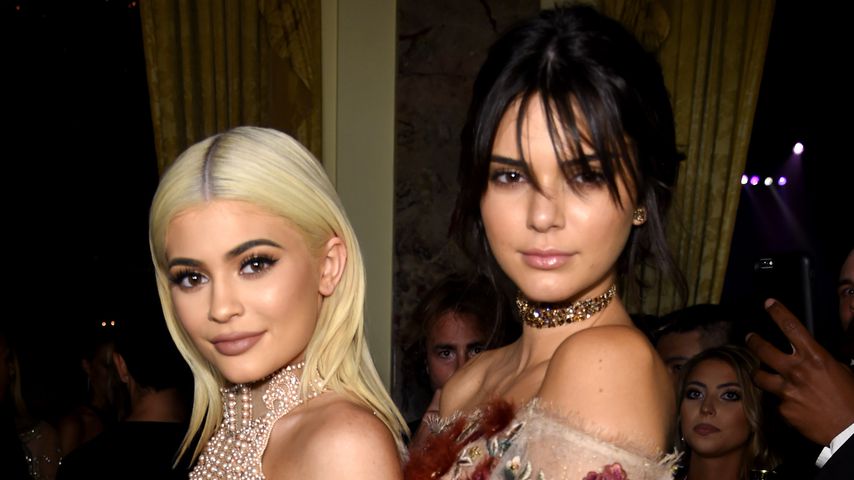 Kylie Jenner und Kendall Jenner bei einem Event
