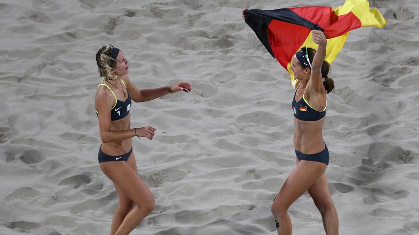 Olympia-Siegerinnen: Laura Ludwig und Kira Walkenhorst (r.)