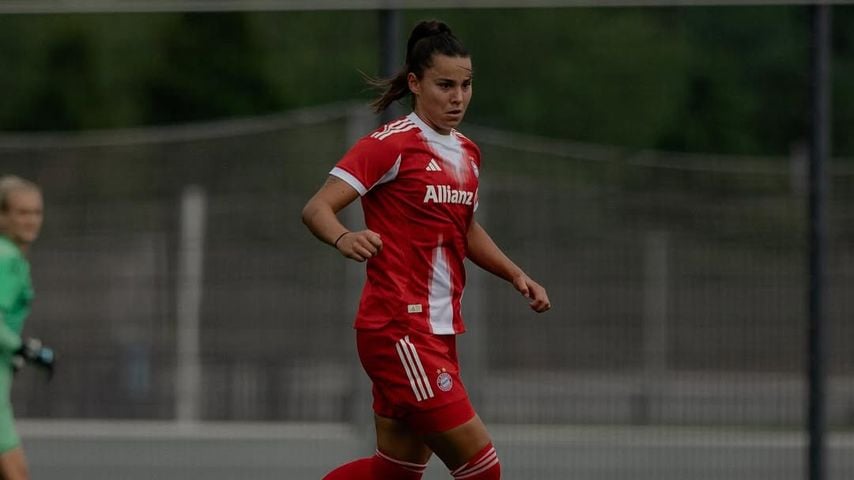 Nach langer Verletzung: Lena Oberdorf feiert Comeback