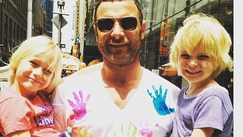 Liev Schreiber mit seinen Söhnen