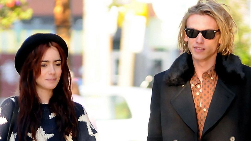 Lily Collins und Jamie Campbell Bower