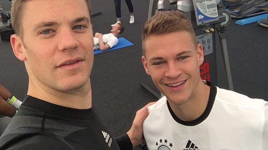 FCB-Teamkollegen Manuel Neuer und Joshua Kimmich