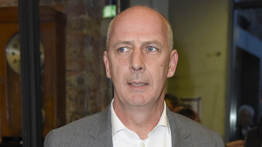 "Duell um die Welt": Mario Basler sprengt sich selbst weg | Promiflash.de - Mario Basler Duell Um Die Welt