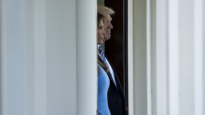 Melania Trump und Donald Trump vor dem Weißen Haus
