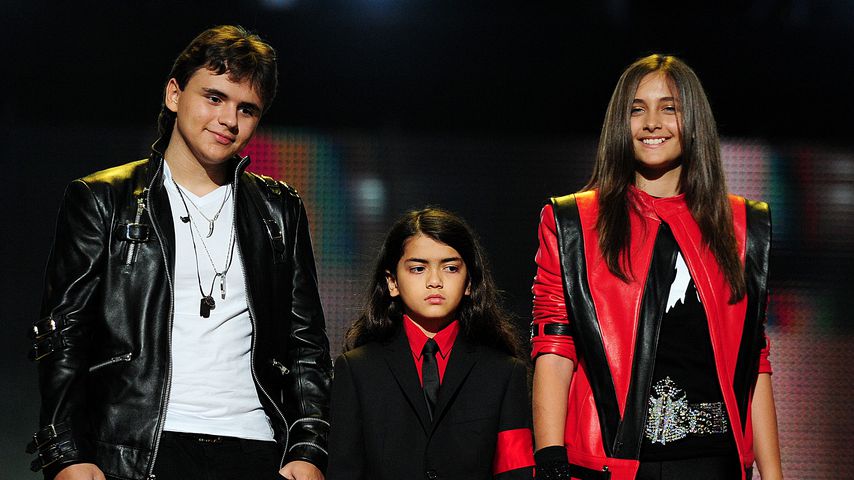 Michael Jacksons Kinder Prince, Blanket und Paris bei einem Konzert zu Ehren des "King of Pop" 2011