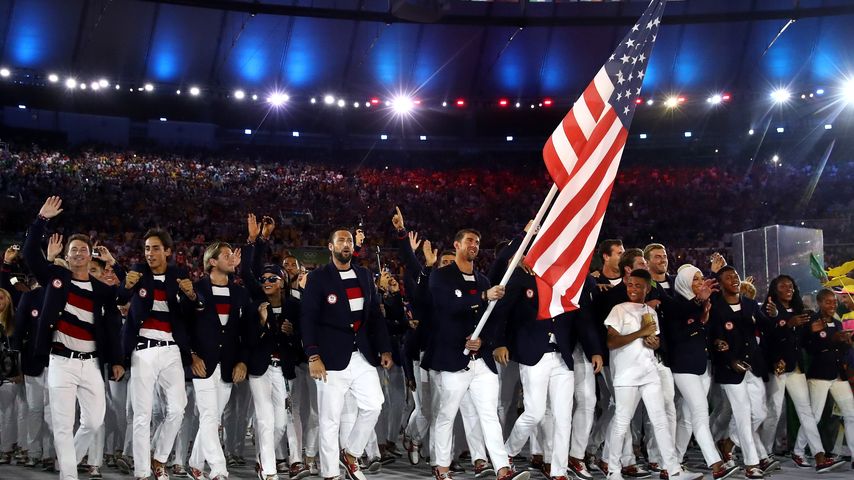 Michael Phleps als Fahnenträger des Team USA bei den Olympischen Spielen 2016