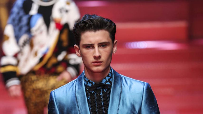 Miles Hurley bei einer Fashion Show in Mailand
