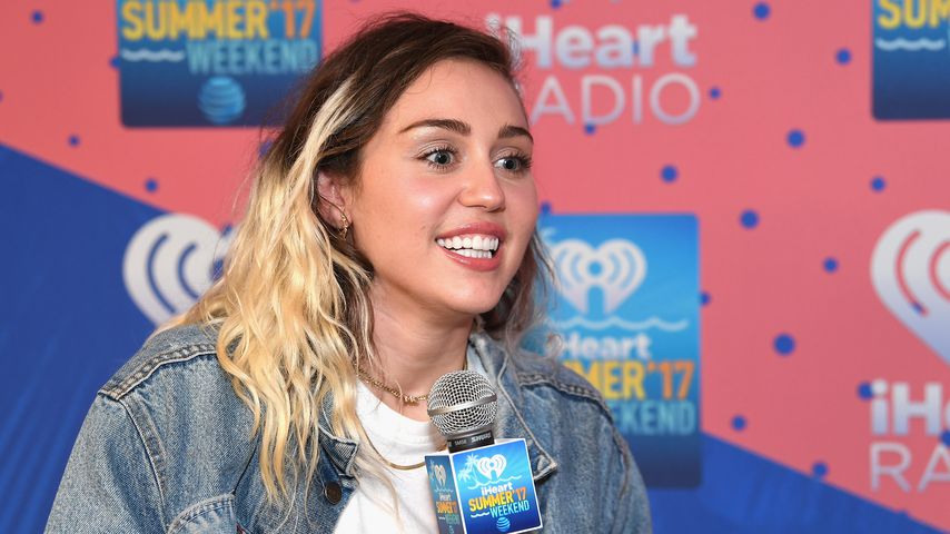 Schräge Outfits wegen Drogen: Miley Cyrus war dauerbekifft!