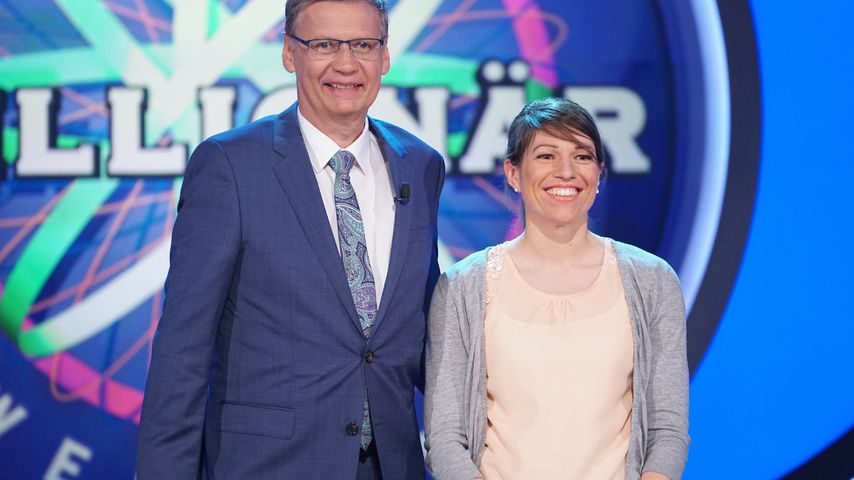 Moderator Günther Jauch mit Sandra Schläfle