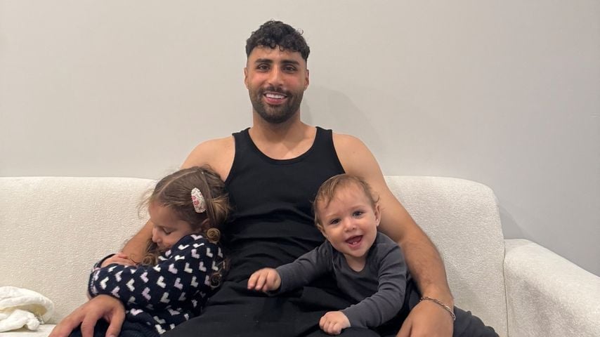 Nader Jindaoui mit seinen Kindern Imani und Nidal