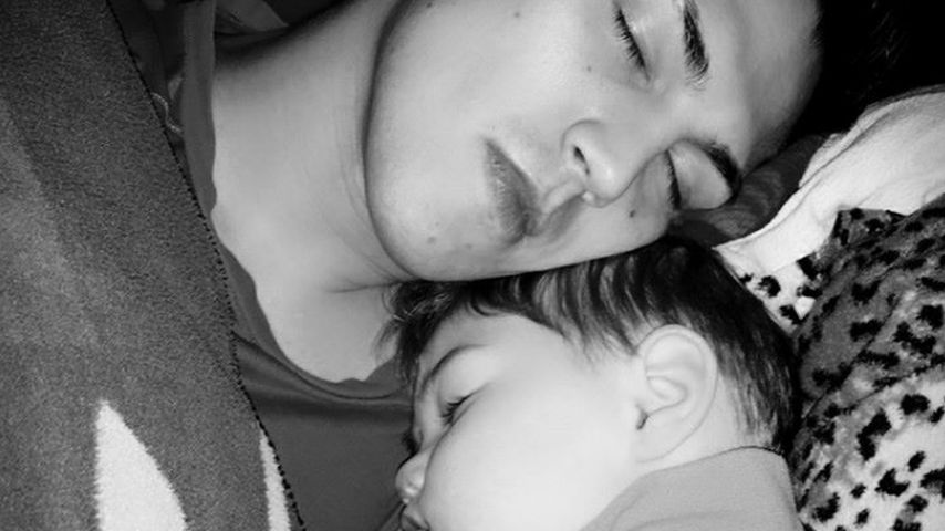 Nancy Nagels Freund mit Sohn im Arm