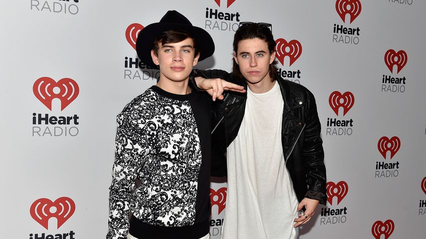 Nash Grier und Bruder Hayes beim iHeartRadio Music Festival 2015