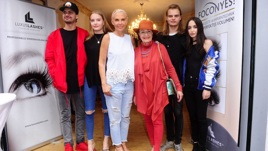 Natascha Ochsenknecht mit ihrer Familie bei ihrer Shop-Eröffnung 2016 in Berlin