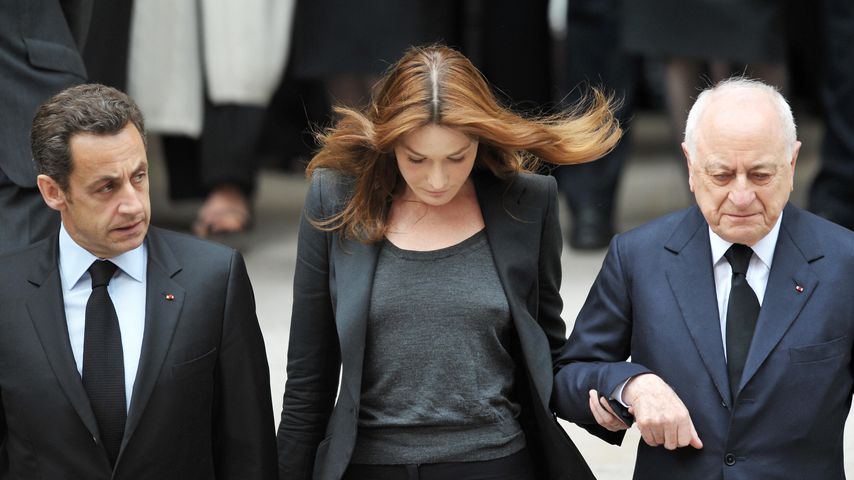 Nicolas Sarkozy, Carla Bruni-Sarkozy und Pierre Bergé bei der Trauerfeier von Yves Saint Laurent