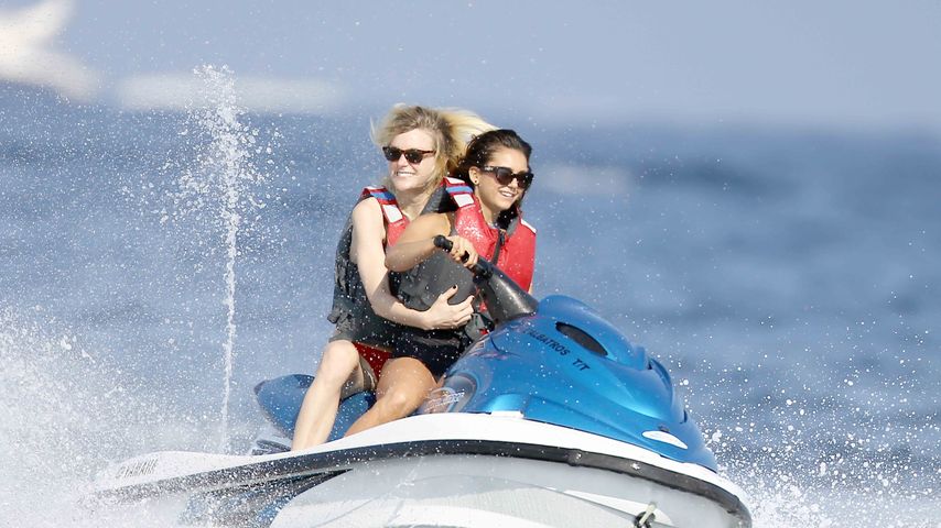 Nina Dobrev